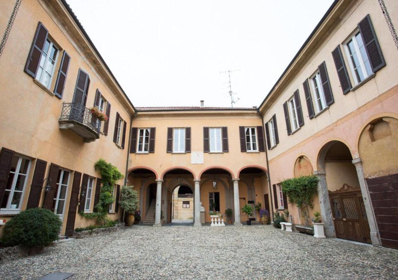 Villa Ghiringhelli 阿扎泰 外观 照片