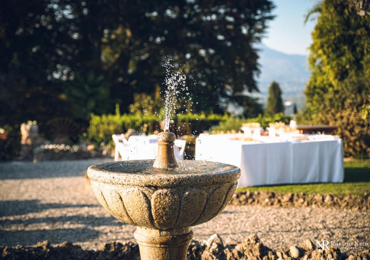 Villa Ghiringhelli 阿扎泰 外观 照片