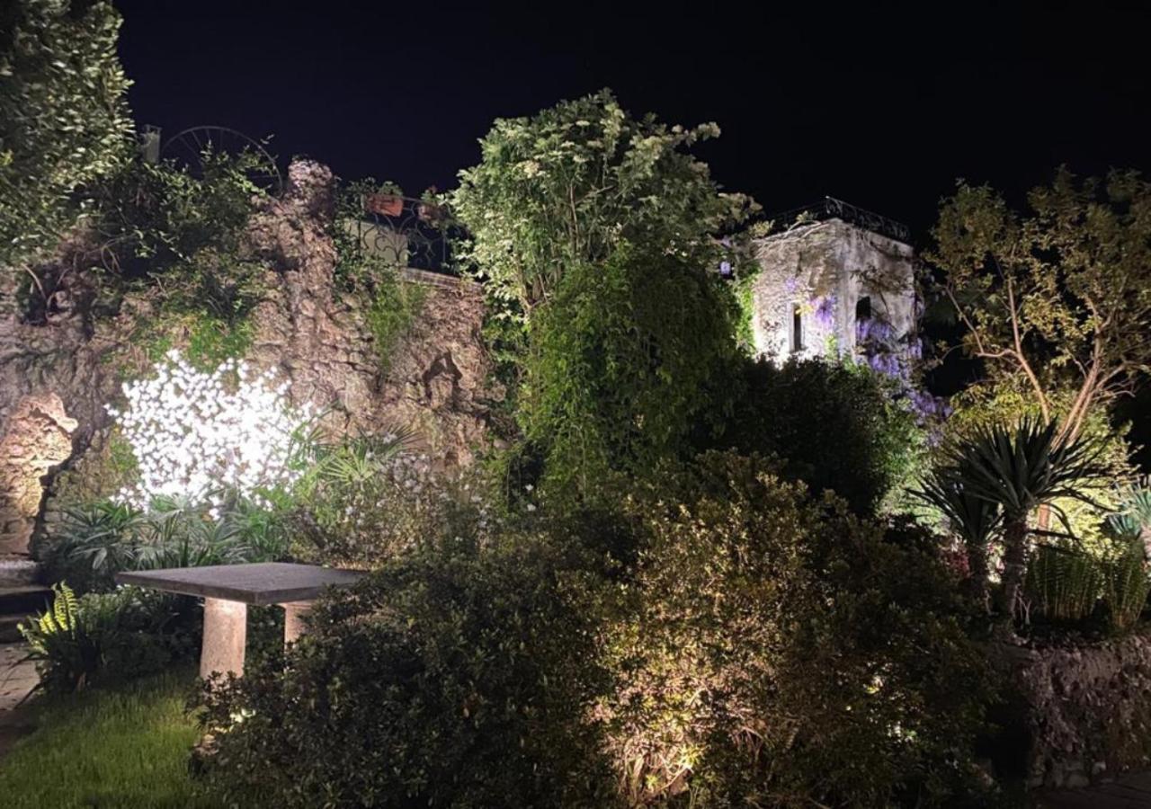 Villa Ghiringhelli 阿扎泰 外观 照片